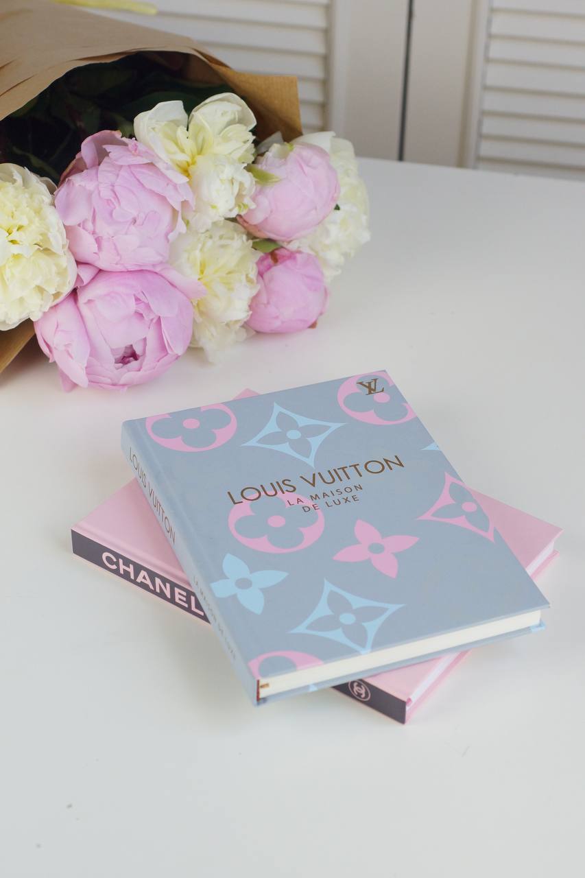 Ежедневник Louis Vuitton лавандовый